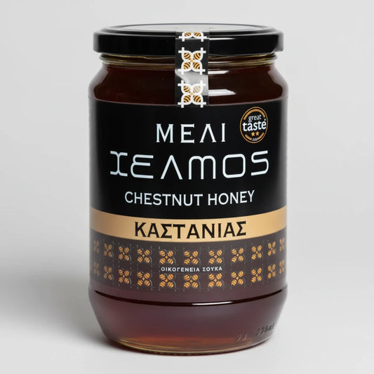 Γυάλινο βάζο 480g με αγνό, σκουρόχρωμο ελληνικό μέλι καστανιάς Helmos από την οικογένεια Σουκά.
